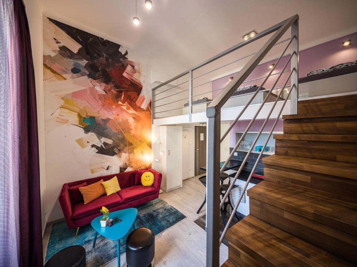 Trip And Hop Apartment Budapest Bagian luar foto