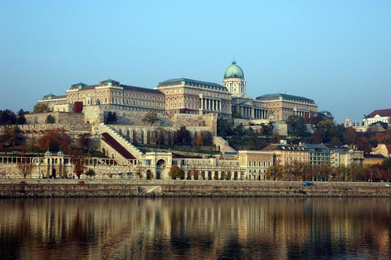 Trip And Hop Apartment Budapest Bagian luar foto
