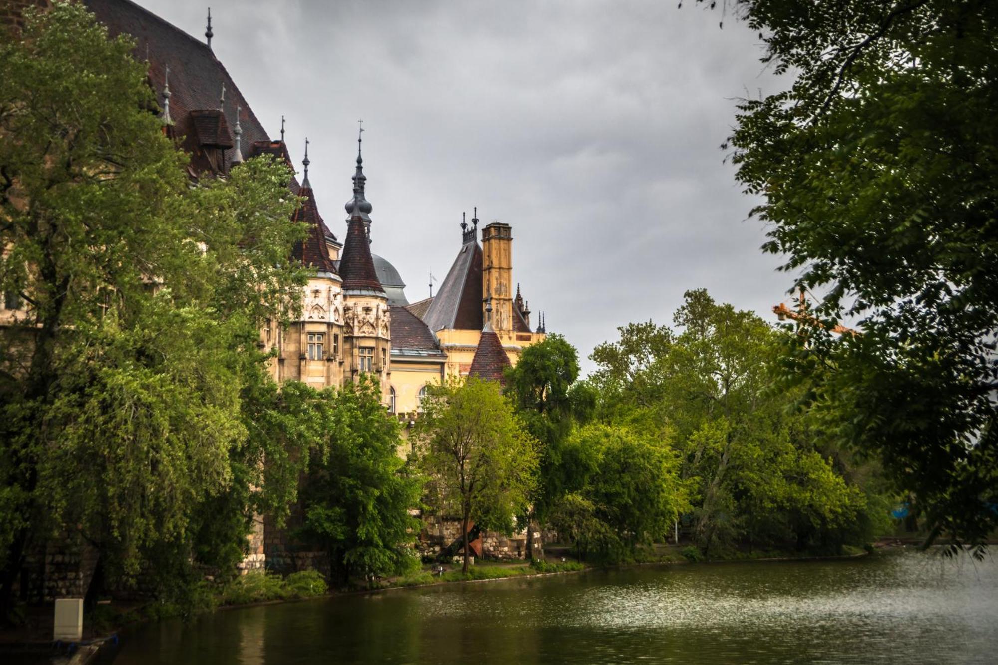 Trip And Hop Apartment Budapest Bagian luar foto